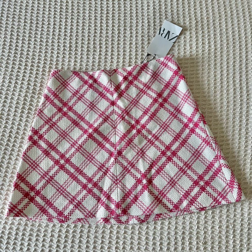 NWT ZARA MINI SKIRT